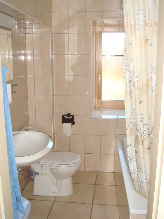 B&B La Ferme De Pouillerel La Chaux De Fonds Δωμάτιο φωτογραφία